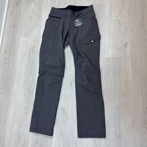 Truewerk T2 Werkpant Womens 2 Regular Deep Grey 32in Inseam Cargo NEW